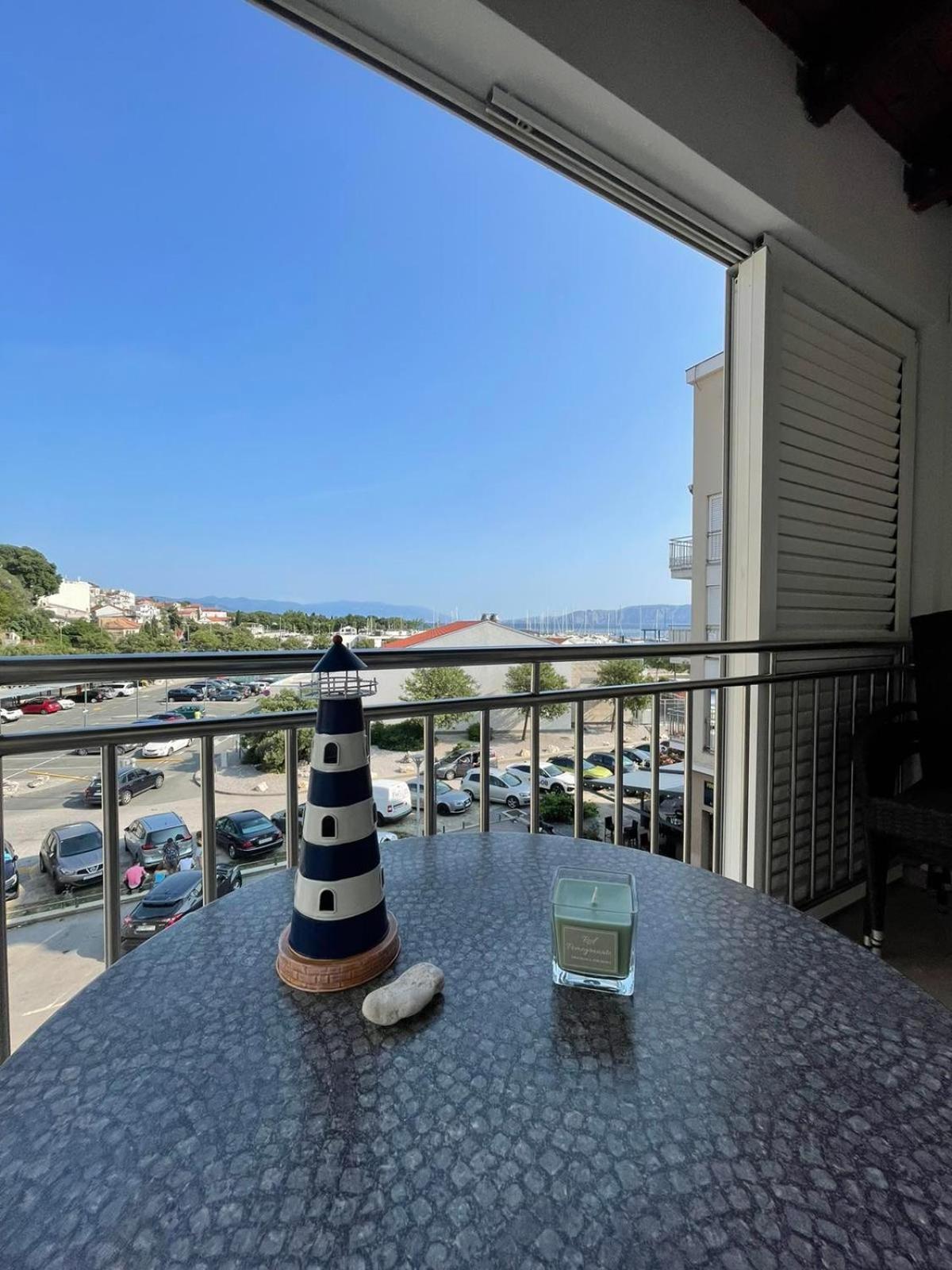 Apartment Xena Novi Vinodolski - Balcony And Sea View - First Row To The Sea Exterior foto